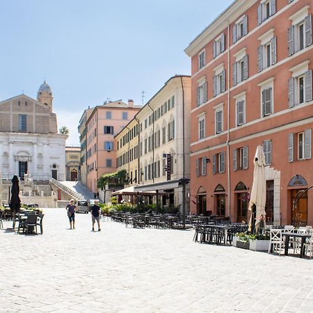 Apartamento Palazzo Tancredi Ancona Exterior foto