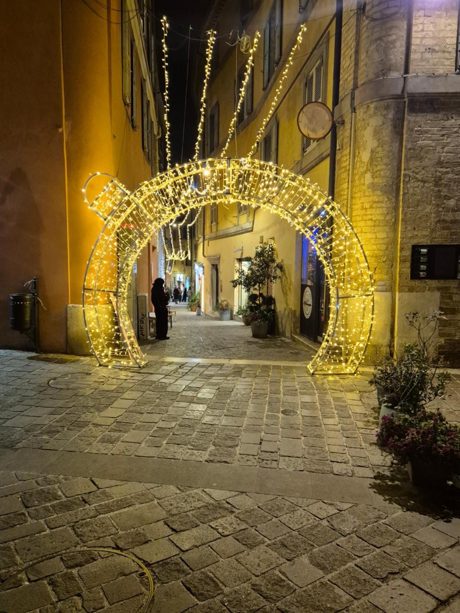 Apartamento Palazzo Tancredi Ancona Exterior foto